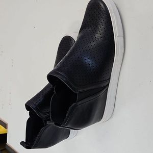 Dressy sneaker style booties, side zip, size 8.5, Steven by Steve Madden